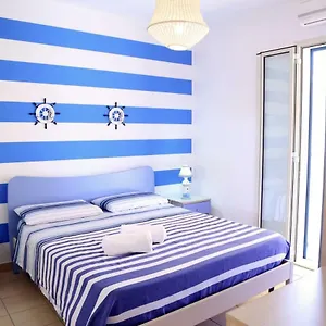 https://la-stella-di-montalbano.sicilyhotelsitaly.net