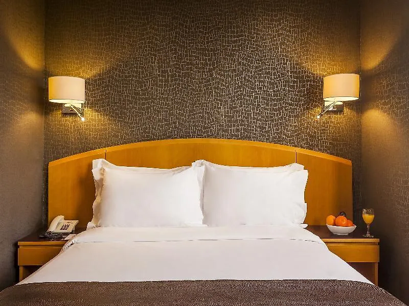 Hf Fenix Lisboa Otel